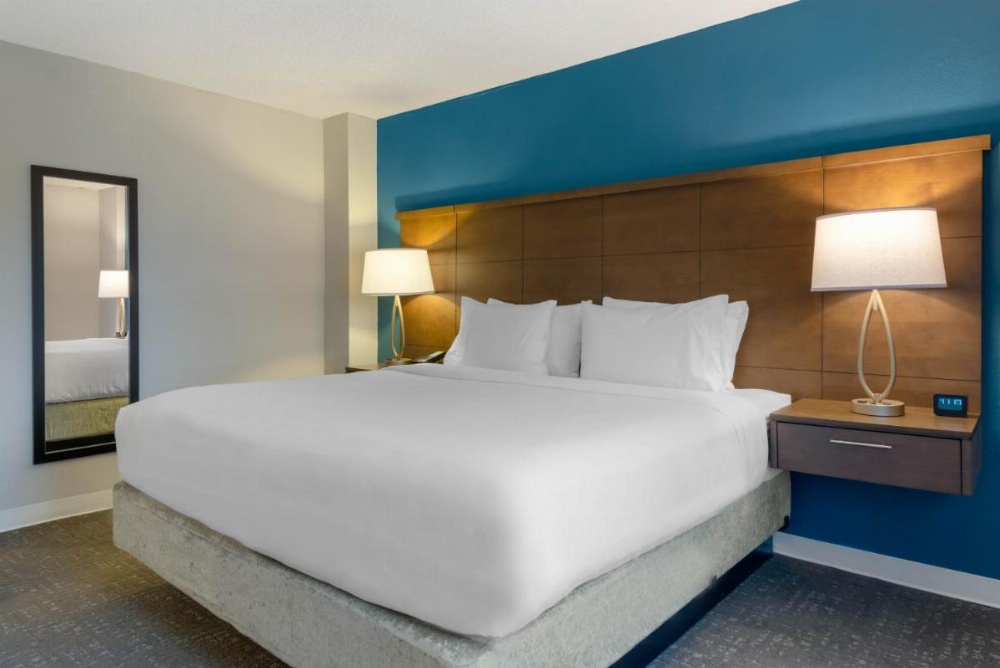 Room image 5